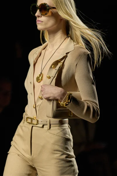 Look 6